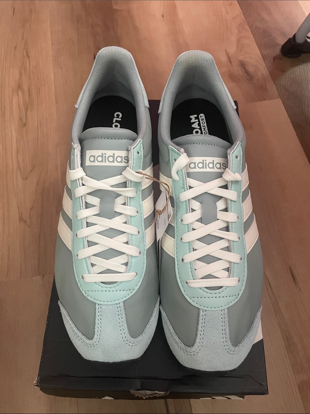 ADIDAS  RUNVISTA TIFFANY BLUE AND WHITE